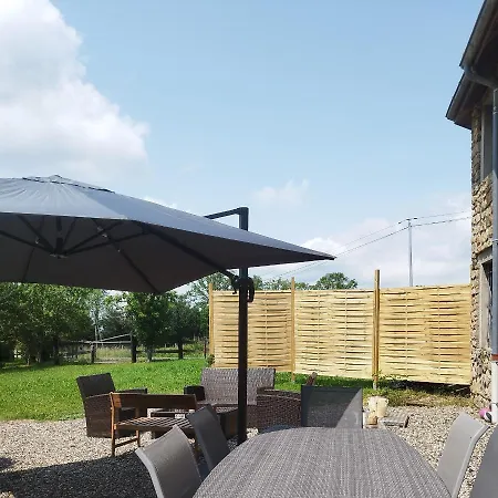 Au Gre Du Vent - 12 Personnes - Calme, Nature Et Confort Vakantiehuis La Goutelle