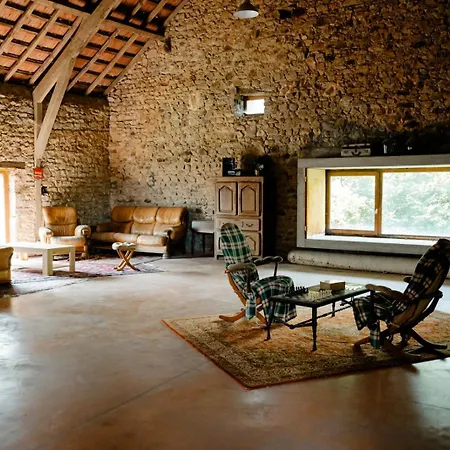 Au Gre Du Vent - 12 Personnes - Calme, Nature Et Confort Holiday home La Goutelle
